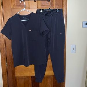 FIGS CHARCOAL GREY SET